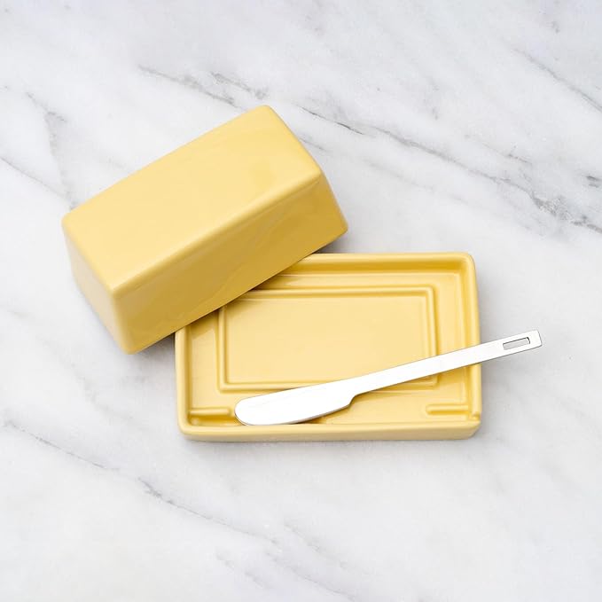 ZERO JAPAN Compact Butter Dish with Stainless Steel Knife, Trim-to-Fit Design for Countertop Use, Ceramic Butter Keeper Made in Japan, Fits Softened Butter Portions, Rich Glaze Finish, Banana