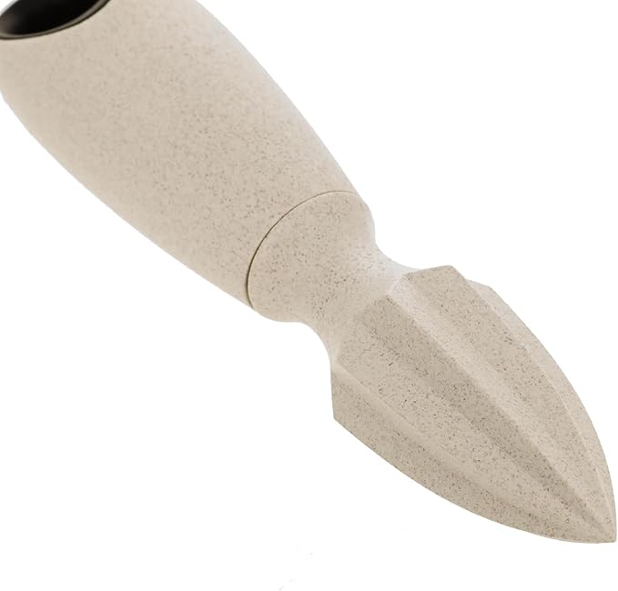 Beille Handheld Lemon Squeezer Citrus Reamer Wheat Straw Kitchen Gadgets, 6.5 in
