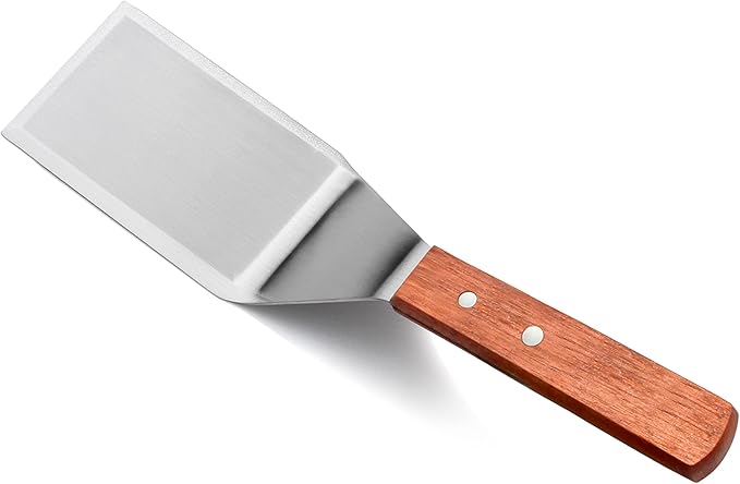 New Star Foodservice 36299 Wood Handle Heavy Duty Hamburger Turner/Spatula with Cutting Edge, 11.5"