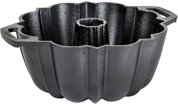 Lodge Cast Iron Fluted Cake Pan